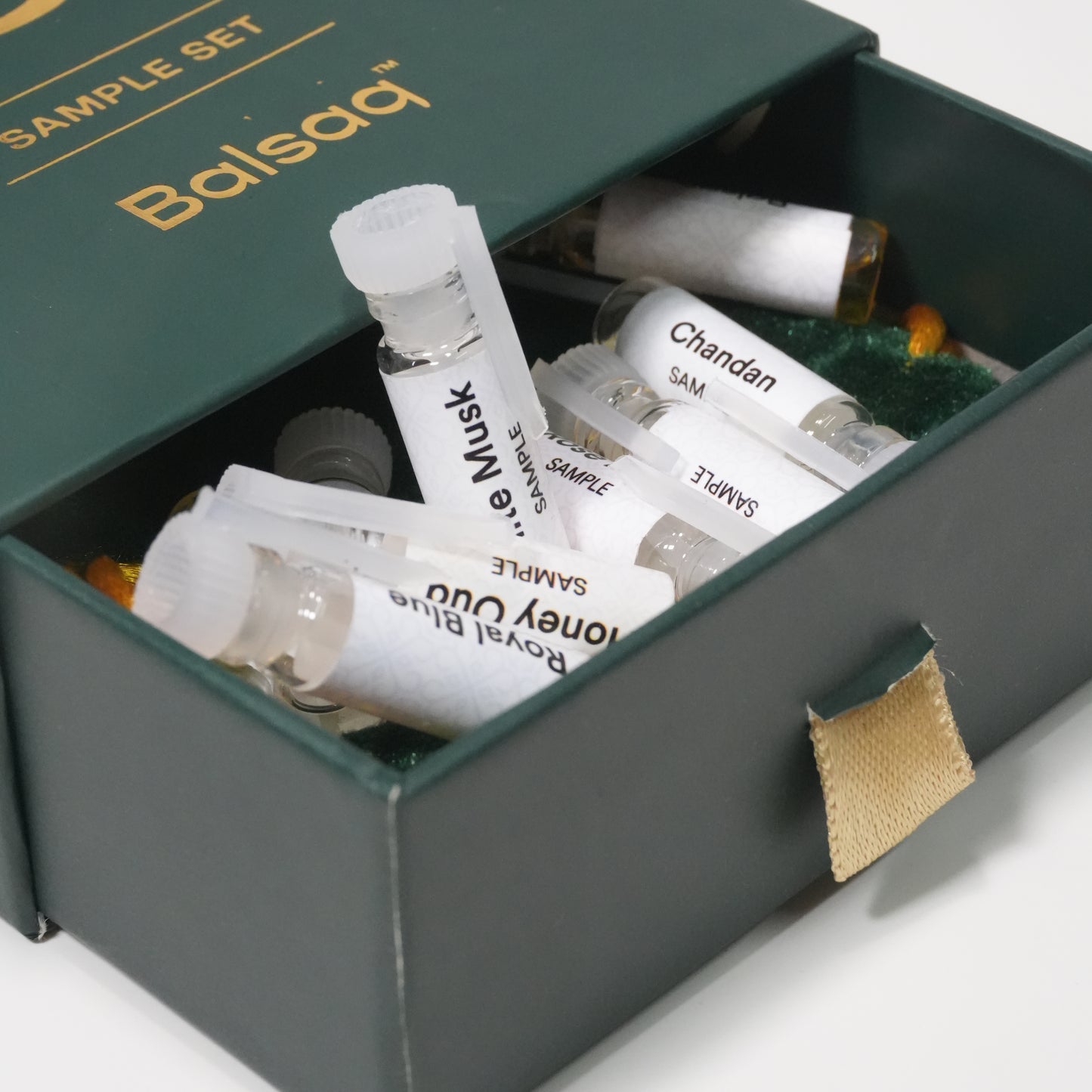 Pack of 10 | 1ml each | Attar Samples set of Balsaq